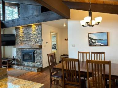 Main picture of 725 Fairview Blvd