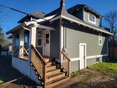 Main picture of 2624 N Rosa Parks Way