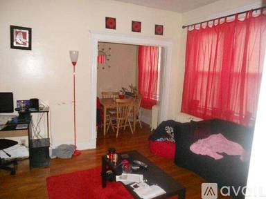 Main picture of 224 Kelton St