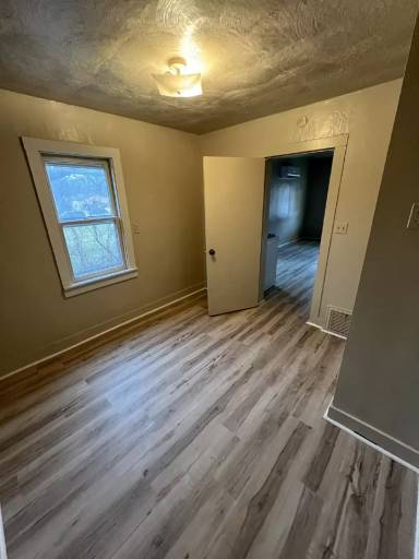 Main picture of 716 Community St