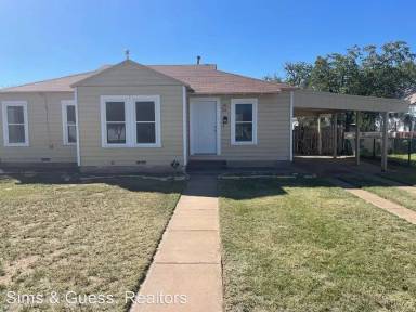 Main picture of 1111 W 26th St