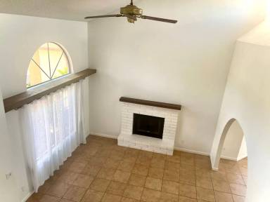 Main picture of 2340 Iris Dr