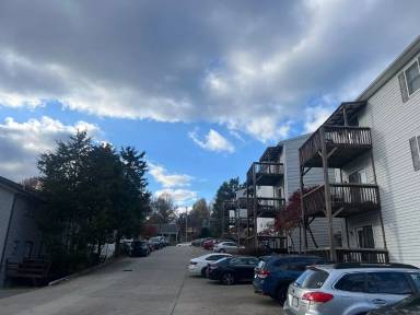 Main picture of 940 Stewart St