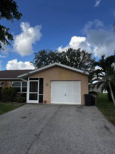 Main picture of 3714 SE 10th Ave