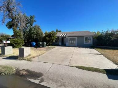 Main picture of 3105 N 87th Ave
