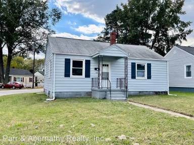 Main picture of 301 Maple Ln