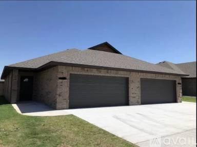 Main picture of 1847 Cypress Ln