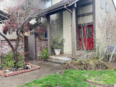 Main picture of 6911 Monticello Ct