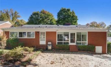 Main picture of 701 Plummer Dr