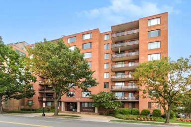 Main picture of 3315 Wisconsin Ave NW