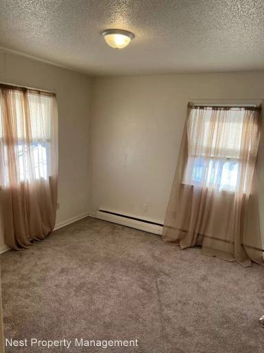 Main picture of Awesome 4 Plex in the Heart of Cedar Rapids!