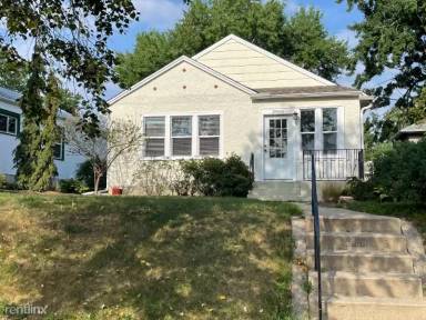 Main picture of 3908 22nd Ave S