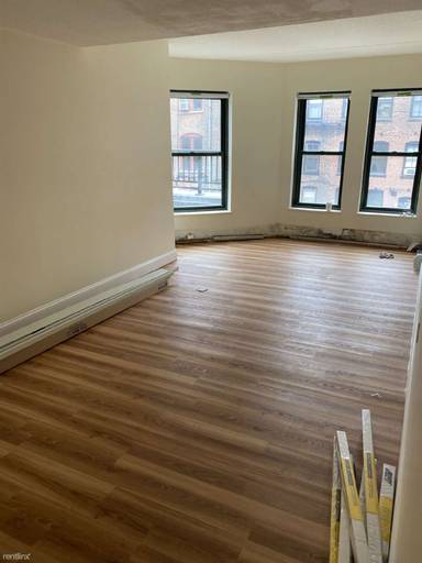 Main picture of 400 Massachusetts Ave