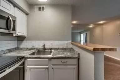 Main picture of 2310 Bamboo Dr