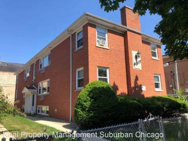 Main picture of 4017 N McVicker Ave