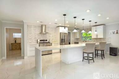 Main picture of 12915 Collecting Canal Rd