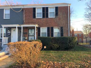 Main picture of 2311 Iverson St