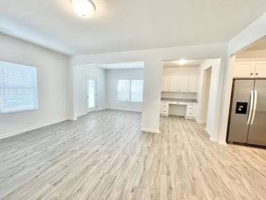 Main picture of 121 Gaelic Dr