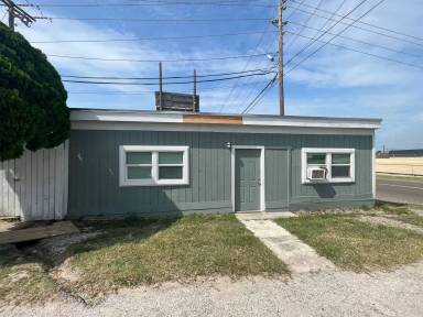 Main picture of 9809 Spid Dr