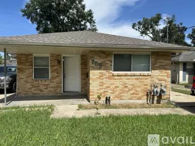 Main picture of 705 Bell St