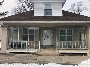 Main picture of 334 N Cedar St