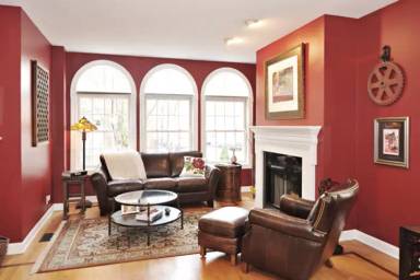 Main picture of 1041 N Marshfield Ave