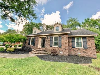Main picture of 619 Boone Cir