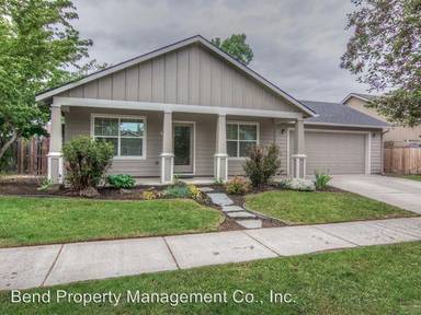 Main picture of 3332 SW Kalama Ave