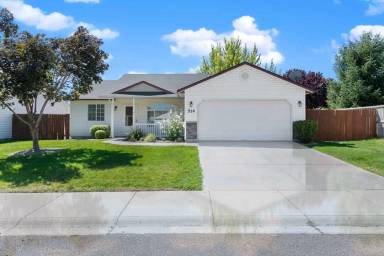 Main picture of 514 W Mulberry Loop
