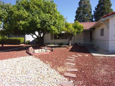 Main picture of 111 Carlsbad Cir