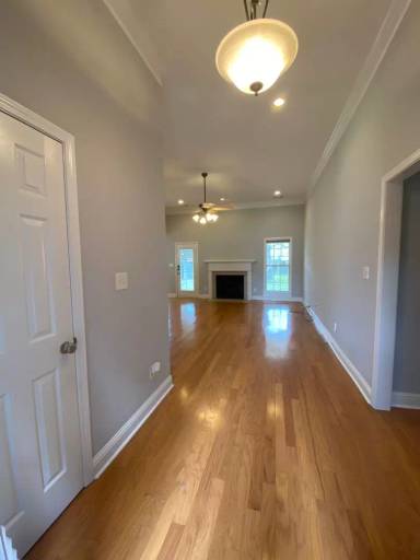 Main picture of 205 Drayton Ct