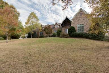 Main picture of 528 Trace Creek Dr