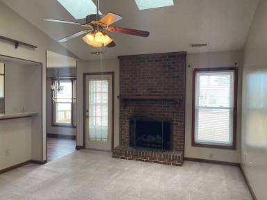 Main picture of 167 Raintree Cir