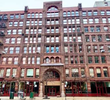 Main picture of 711 S Dearborn St