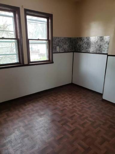 Main picture of 154 Chenango St
