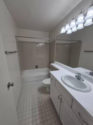 Main picture of 5885 Forest View Rd