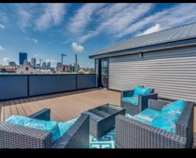 Main picture of 900 Madison Ave