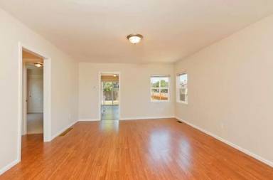 Main picture of 5637 SE Knight St