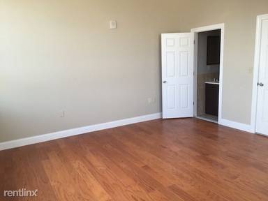 Main picture of 910 Cherry St