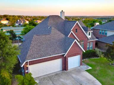 Main picture of 2409 Guara Dr