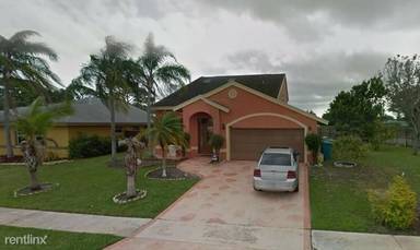 Main picture of 580 NW 9th Ct