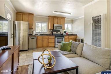 Main picture of 468 Arleta Ave