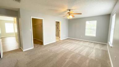 Main picture of 138 W Harborview Rd