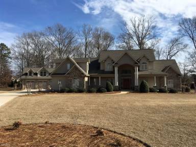 Main picture of 102 Etowah Dr