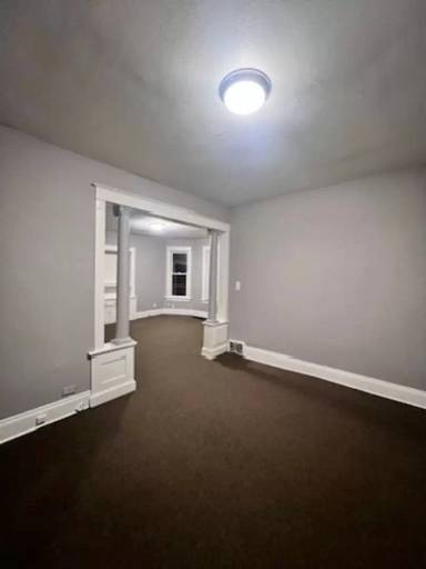 Main picture of 106-108 W Keefe Ave