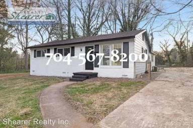 Main picture of 2440 Afton Ln