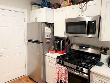 Main picture of 223 Marion St