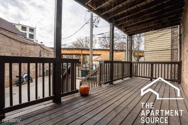 Main picture of 2336 N Milwaukee Ave