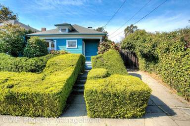 Main picture of 5527 Vicente Way