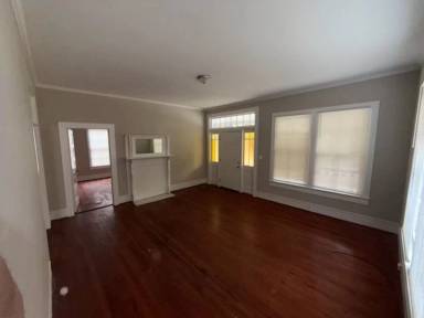 Main picture of 207 E Main St SW
